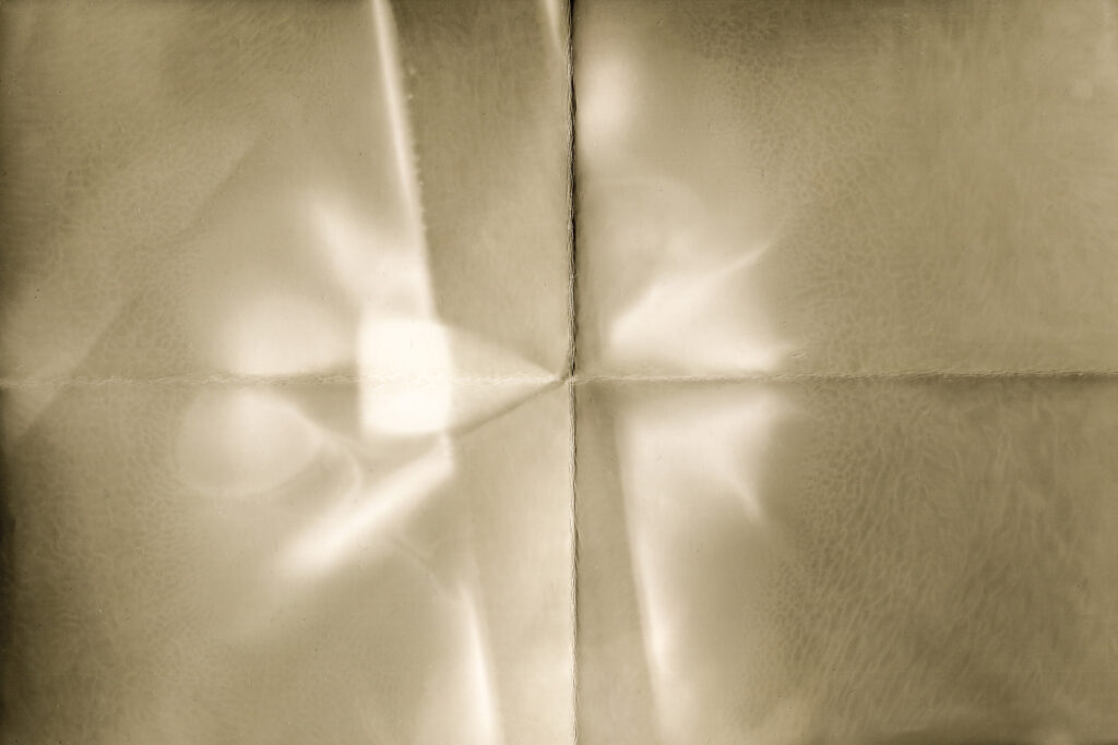 analogue, luminogram, black and white, photogram, ecofriendly, chemicals